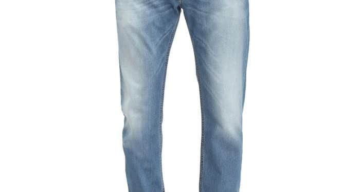 Le jeans homme, original et tendance