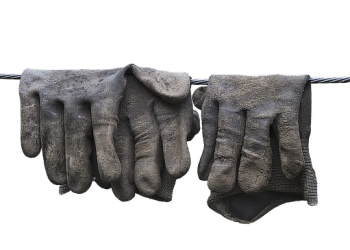 nettoyer des gants de travail en cuir