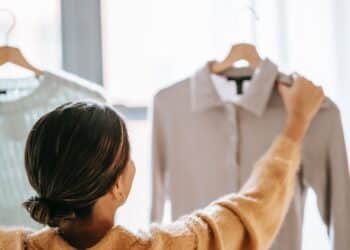 découvrez le monde du textile design, de la création de tissus et de motifs innovants pour une mode et un ameublement uniques.