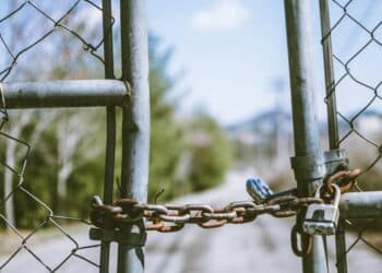 découvrez nos conseils de sécurité pour vaper en toute tranquillité. apprenez à éviter les risques liés à la cigarette électronique et profitez d'une expérience de vapotage sûre et agréable.