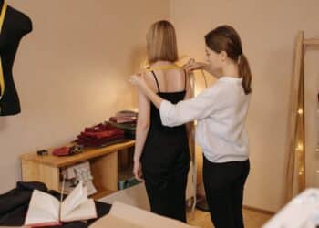 découvrez les dernières tendances et les créations innovantes du monde de la mode avec notre sélection de fashion designers renommés.