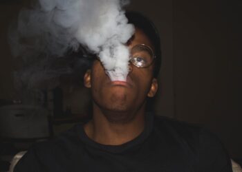 découvrez tout ce que vous devez savoir sur le vaping : ses avantages, ses inconvénients et son impact sur la santé. trouvez des conseils utiles pour perfectionner votre expérience de vapotage.