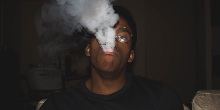 découvrez tout ce que vous devez savoir sur le vaping : ses avantages, ses inconvénients et son impact sur la santé. trouvez des conseils utiles pour perfectionner votre expérience de vapotage.