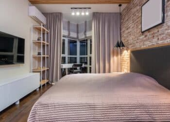 découvrez nos solutions de climatisation pour un confort optimal en toutes saisons. installation, entretien et réparation par des professionnels qualifiés.