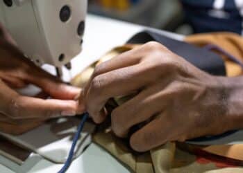 améliorez vos compétences en couture avec nos conseils pratiques et astuces - découvrez nos formations en couture en ligne pour développer vos capacités de couture.