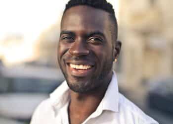 découvrez tout sur la confiance en soi avec notre gamme de produits confidence. faites le premier pas vers une meilleure estime de soi et une assurance renouvelée.