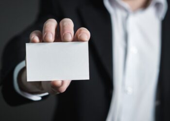 découvrez comment réussir votre reconversion professionnelle avec nos conseils pratiques pour une transition de carrière réussie.