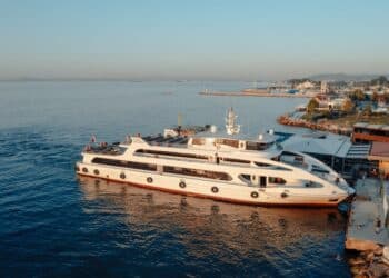 découvrez la technologie de motorisation hybride pour une performance et une efficacité optimales.