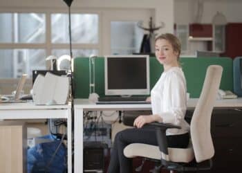 améliorez le bien-être au travail avec nos solutions pour un environnement propice à la santé et au bonheur des employés.