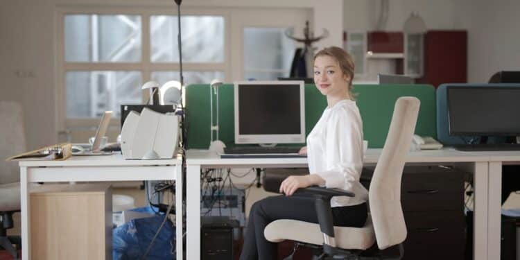 améliorez le bien-être au travail avec nos solutions pour un environnement propice à la santé et au bonheur des employés.