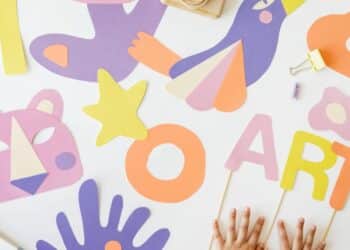 découvrez une création intemporelle qui transcende les époques et incarne l'élégance et l'innovation. parcourez notre collection de pièces uniques et laissez-vous inspirer par l'éternel.