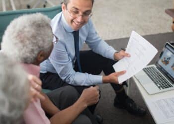 assurance responsabilité civile : découvrez nos offres d'assurance responsabilité civile pour protéger votre entreprise contre les risques financiers liés aux dommages matériels ou corporels causés à autrui.