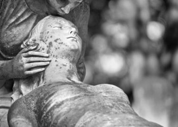 découvrez la signification de la spiritualité et explorez ses différentes facettes à travers nos articles et ressources.