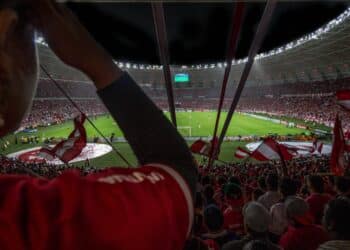 améliorez vos performances athlétiques avec nos conseils et astuces pour la préparation physique, la nutrition et l'entraînement sportif.