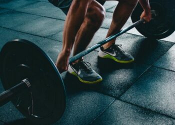 découvrez un programme d'entraînement explosif pour améliorer votre force et votre puissance. des exercices intenses pour des résultats visibles rapidement.