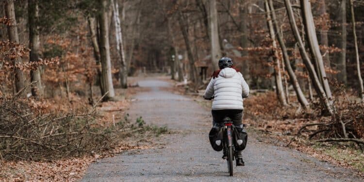 optimisez vos performances en cyclisme avec nos conseils et produits de pointe pour améliorer votre performance sur la route ou sur piste.