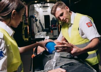 service d'urgence disponible 24h/24 pour répondre à vos besoins en cas d'urgence médicale, sécuritaire ou technique.