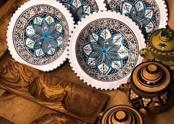 découvrez une variété de plats traditionnels de différentes cultures à travers le monde. des recettes authentiques préparées avec passion et transmises de génération en génération.