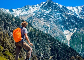 découvrez des vacances en montagne inoubliables avec des paysages époustouflants, des activités de plein air excitantes et un séjour revitalisant loin de l'agitation de la vie quotidienne.