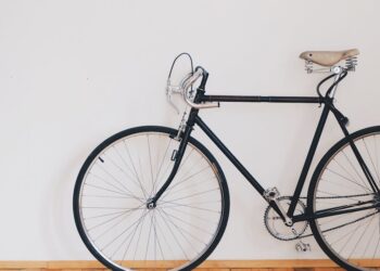 découvrez nos solutions de sécurité pour vélos et protégez votre deux-roues avec nos produits innovants et fiables.