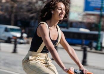 découvrez notre gamme de vélos de route pour une expérience de cyclisme exceptionnelle - fiables, légers et performants.