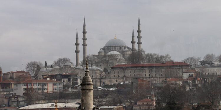 offrez-vous une escapade hivernale avec notre sélection de séjours à la montagne pour des vacances inoubliables en famille ou entre amis.