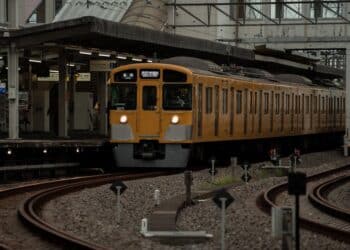 découvrez les bienfaits du cross-training, une pratique sportive complète alliant diverses disciplines pour améliorer votre condition physique et atteindre vos objectifs sportifs.