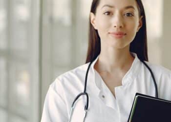 assurer la sécurité sur le lieu de travail est une priorité pour protéger les travailleurs et prévenir les accidents. découvrez nos conseils et solutions pour améliorer la sécurité au travail.