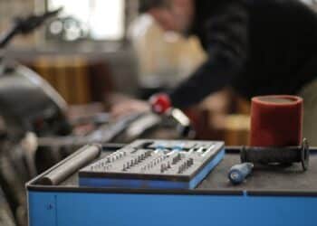 service de réparation de vélos professionnel et rapide. faites confiance à notre équipe pour remettre votre vélo en parfait état de marche.