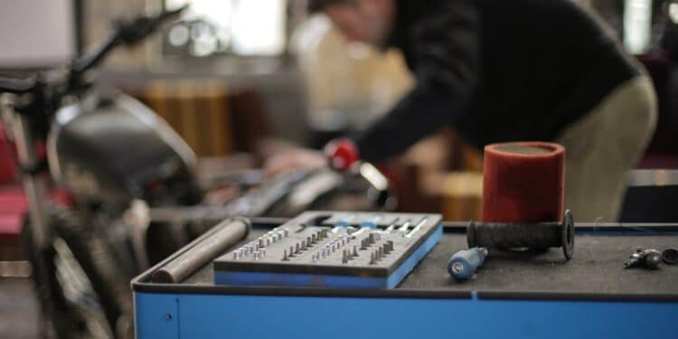 service de réparation de vélos professionnel et rapide. faites confiance à notre équipe pour remettre votre vélo en parfait état de marche.