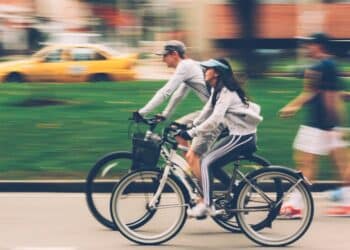 découvrez notre sélection d'articles de cyclisme : équipements, accessoires, vêtements et bien plus encore. profitez de la pratique du cyclisme avec les meilleurs produits sur le marché.