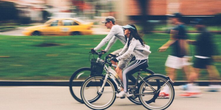 découvrez notre sélection d'articles de cyclisme : équipements, accessoires, vêtements et bien plus encore. profitez de la pratique du cyclisme avec les meilleurs produits sur le marché.