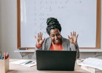 découvrez comment développer votre carrière professionnelle avec nos conseils en développement de carrière.