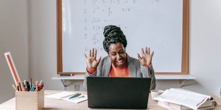 découvrez comment développer votre carrière professionnelle avec nos conseils en développement de carrière.