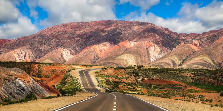 découvrez des aventures inoubliables avec nos excursions en montagne. que vous soyez amateur de randonnées, d'escalade ou simplement à la recherche d'un paysage époustouflant, nos séjours en montagne vous permettront de vous reconnecter avec la nature et de vivre des moments mémorables. partez à l'aventure dès aujourd'hui !