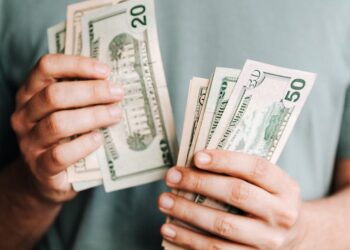 découvrez nos prêts personnels adaptés à vos besoins. obtenez un financement rapide et facile pour vos projets, qu'ils soient grands ou petits. profitez de taux compétitifs et de conditions flexibles dès aujourd'hui.